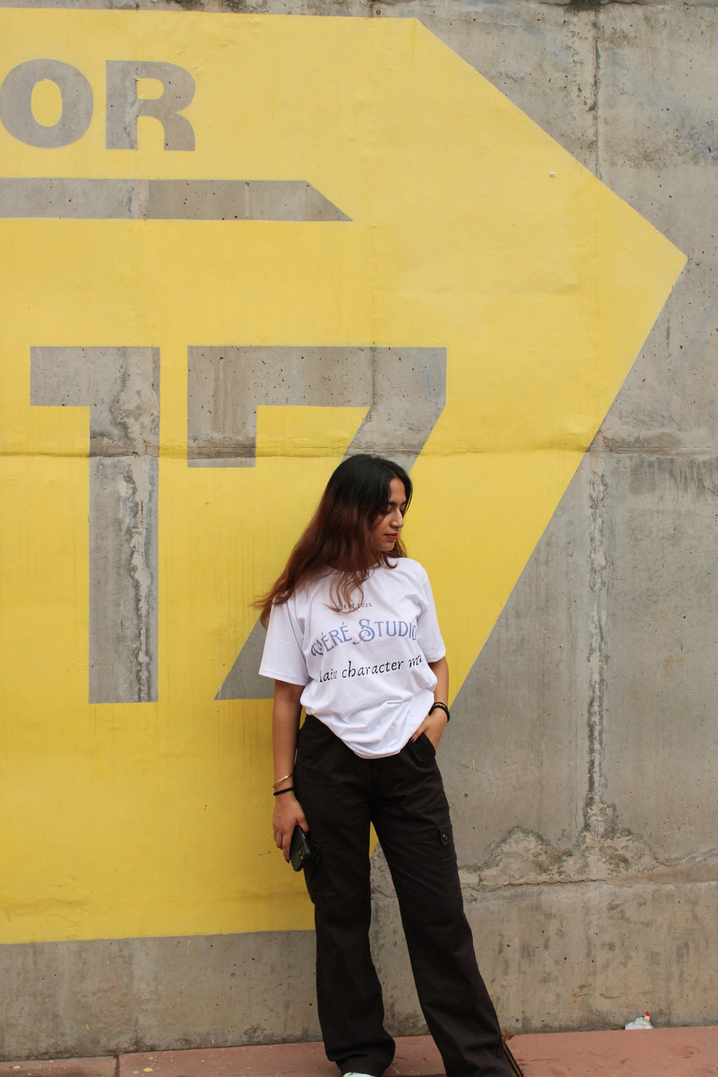 VERE STUDIOS T-SHIRT